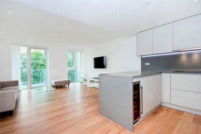 2 Bedroom Flat To Rent In London Dock, Vaughan Way, E1W