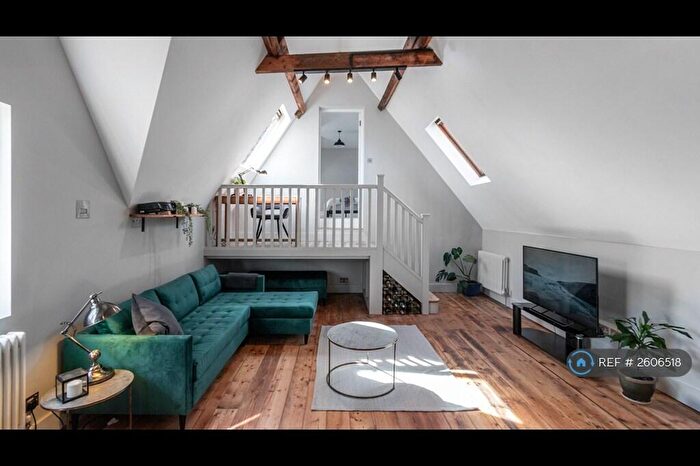 2 Bedroom Penthouse To Rent In St Ann's Tower, Leeds, LS6