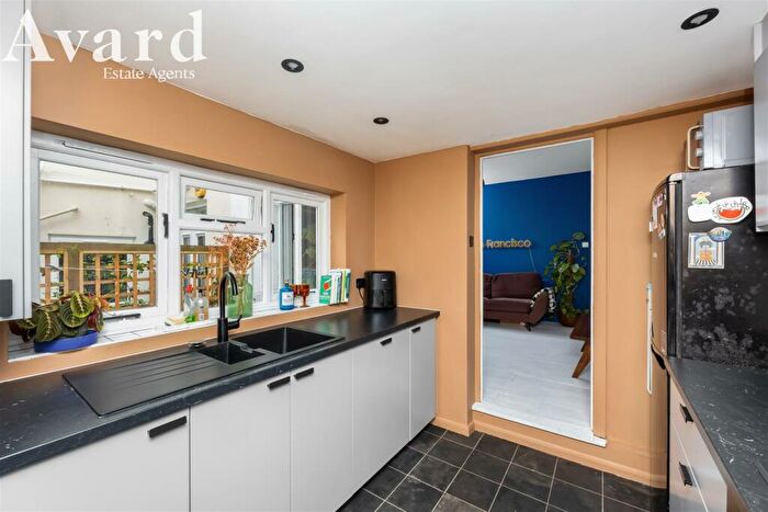 1 Bedroom Flat For Sale In Dyke Road Drive, Brighton, BN1