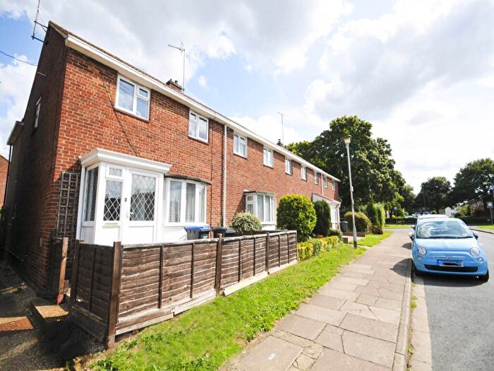 4 Bedroom House To Rent In Meadow Dell, Hatfield, Hertfordshire, AL10