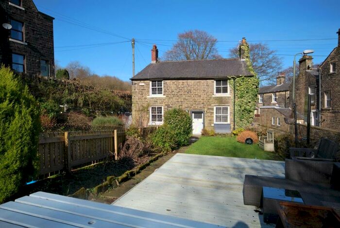 2 Bedroom Cottage To Rent In Stubbins Street, Ramsbottom, BL0