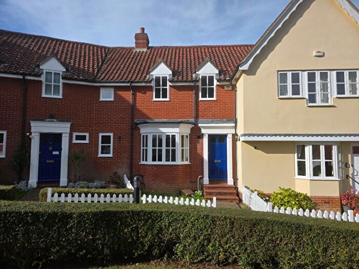 3 Bedroom Terraced House To Rent In Deacons Close, CO10