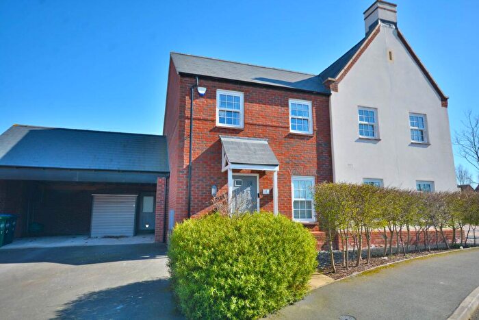 3 Bedroom Semi-Detached House For Sale In Florence Avenue, Houlton, CV23
