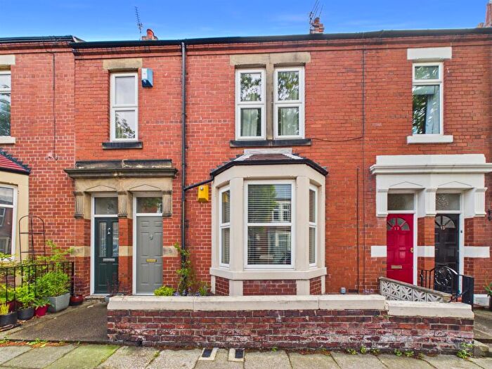 1 Bedroom Apartment For Sale In Park Crescent East, North Shields, NE30