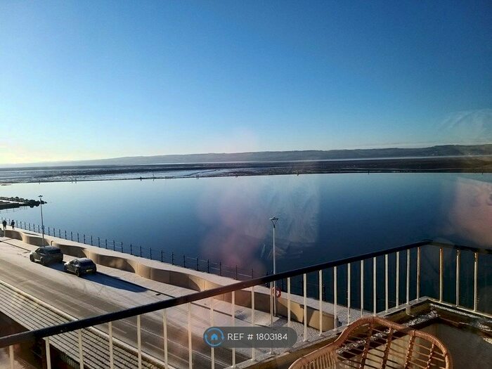 2 Bedroom Flat To Rent In South Parade, West Kirby, Wirral, CH48