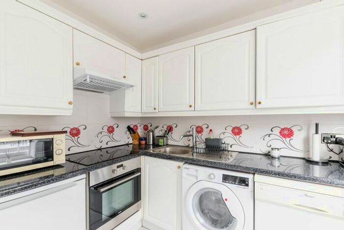 1 Bedroom Flat To Rent In Weymouth Street, Marylebone, London, W1G
