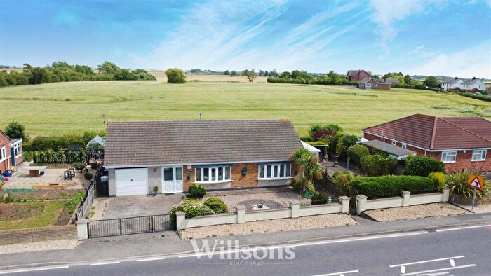 3 Bedroom Detached Bungalow For Sale In Hogsthorpe Road, Mumby, Alford, LN13