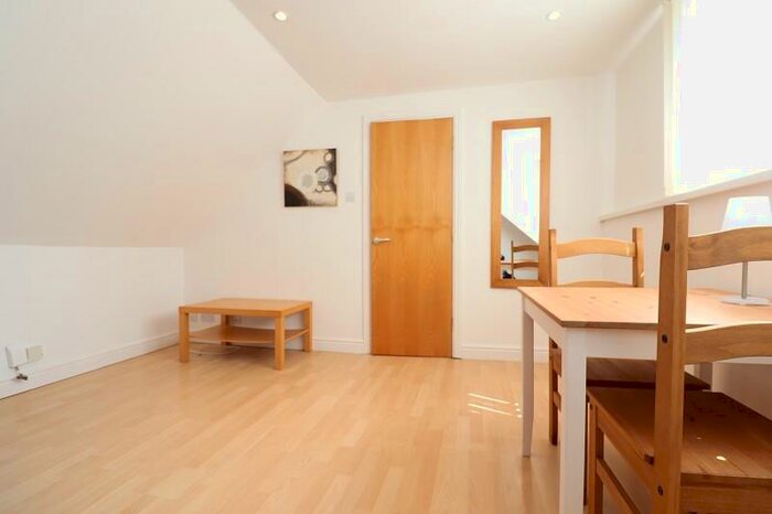 1 Bedroom Flat To Rent In Marlborough Road, Roath, Cardiff., CF23