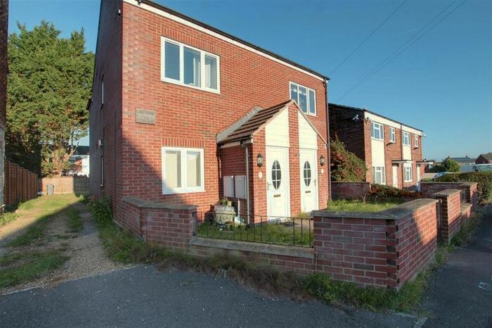 1 Bedroom Flat To Rent In Langford Road, Trowbridge, BA14