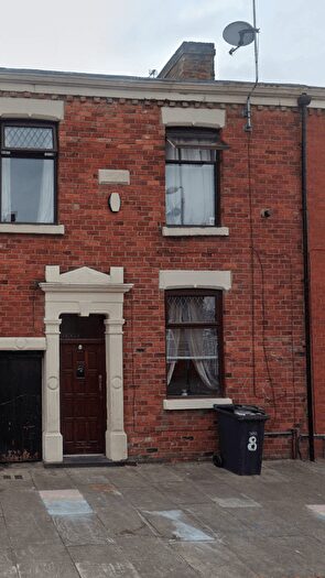 Semi-Detached House To Rent In Preston, PR1