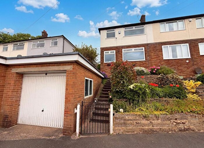 3 Bedroom Semi-Detached House For Sale In Hill View Gardens, Halifax, HX3