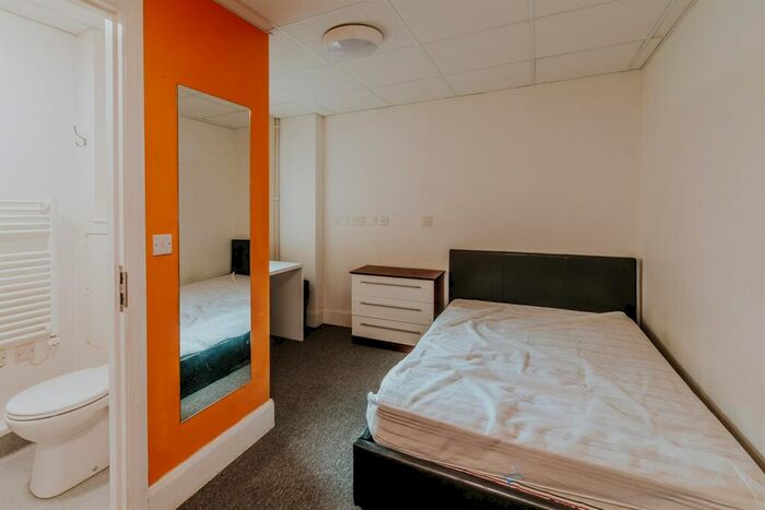 Apartment To Rent In Flat A, NG1