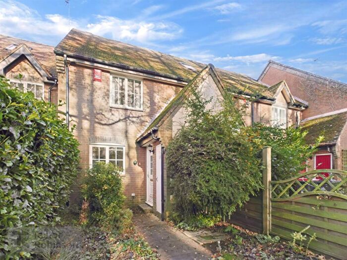 2 Bedroom Terraced House For Sale In Cranmer Walk, Maidenbower, Crawley, RH10