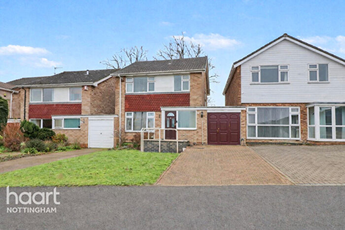4 Bedroom Link Detached House For Sale In Penrhyn Crescent, Nottingham, NG9