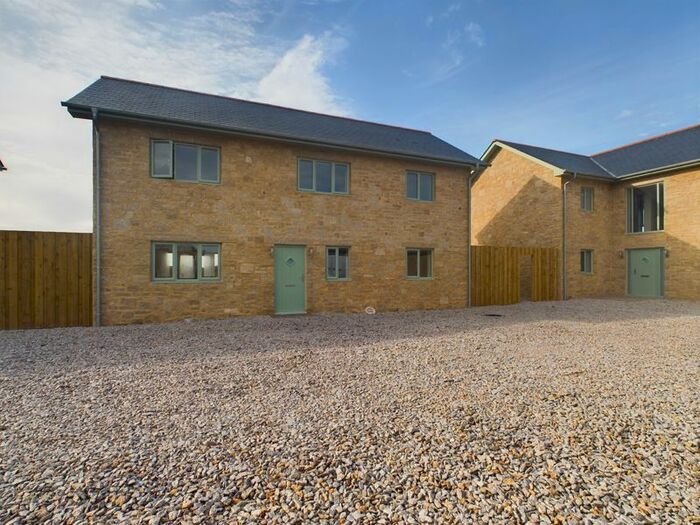 3 Bedroom Detached House For Sale In Cargenwyn, Camborne, TR14