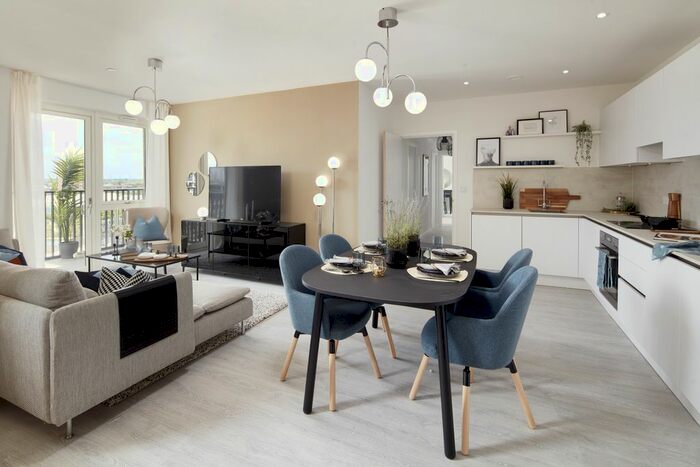 3 Bedroom Flat For Sale In "Waterway Apartments" At Gordon Crescent, Hayes, UB3