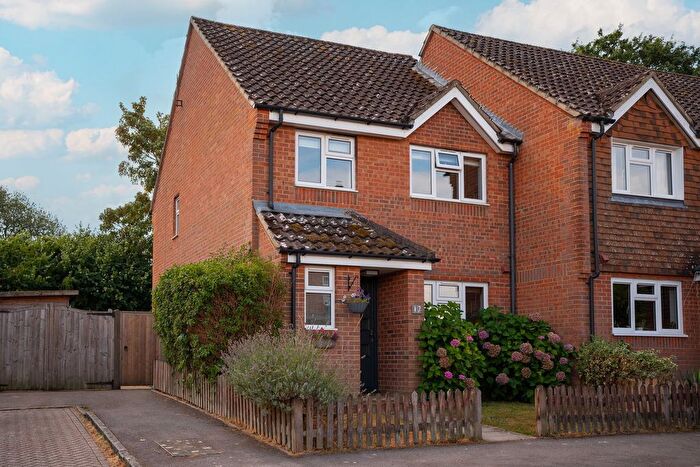 3 Bedroom End Of Terrace House For Sale In Rowdell Cottages, Gascoigne Lane, Ropley, SO24