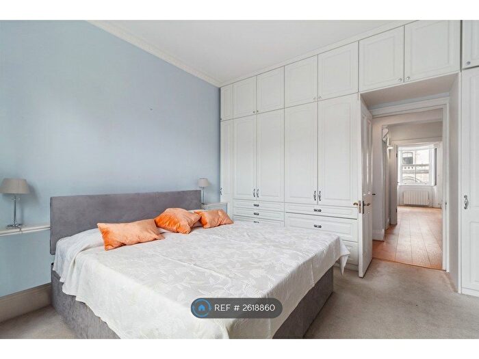 1 Bedroom Flat To Rent In Ennismore Gardens, London, SW7