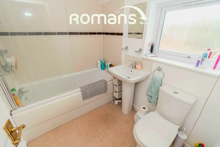 6 Bedroom Semi-Detached House To Rent In Stanmore, Winchester, SO22