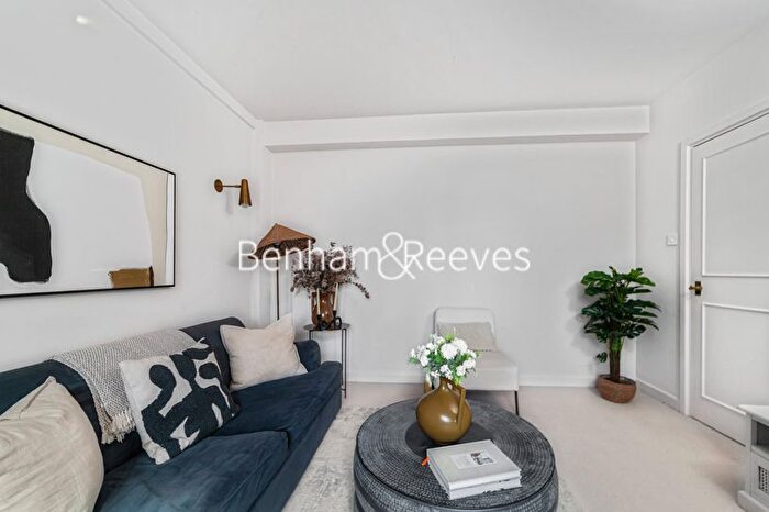 1 Bedroom Flat To Rent In Clifford's Inn, Fetter Lane, EC4A