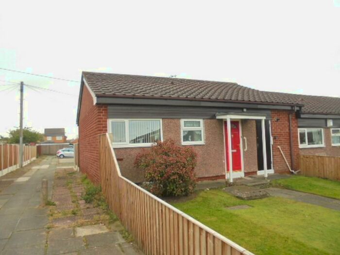 1 Bedroom Bungalow To Rent In Caxton Close, Prenton, Wirral, Merseyside, CH43