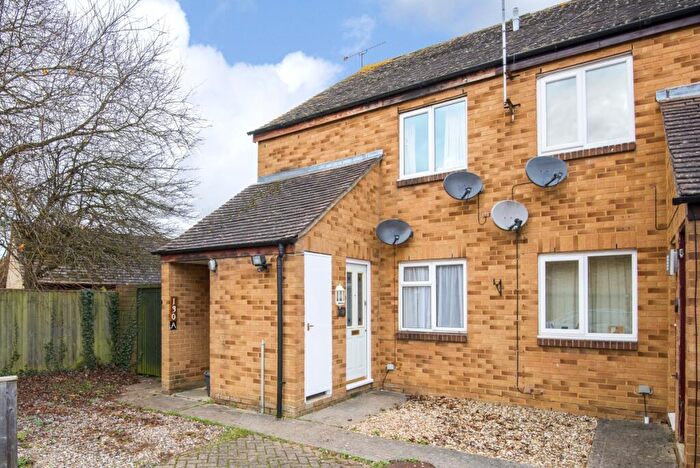 1 Bedroom Apartment To Rent In Manor Road, Witney, OX28