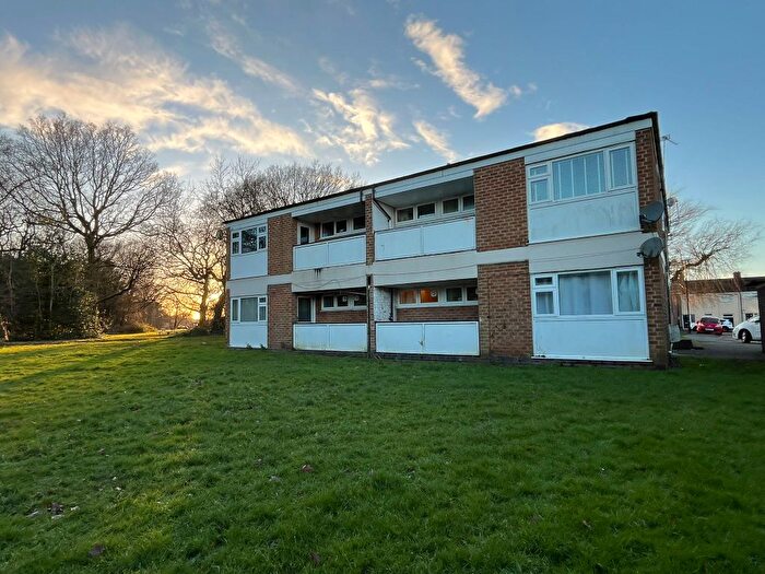 1 Bedroom Flat To Rent In Upper Ride, Willenhall, Coventry, CV3