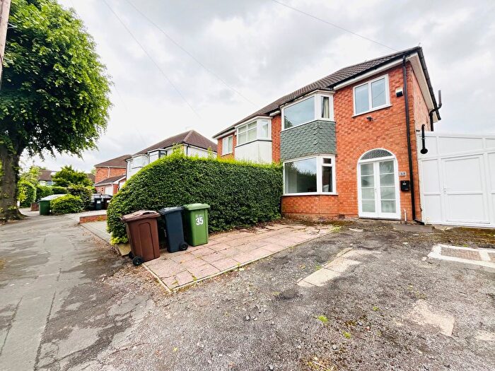 3 Bedroom Semi-Detached House To Rent In Goodway Road, Solihull, West Midlands, B92