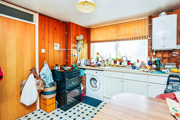 3 Bedroom Terraced House For Sale In Mansfield Walk, Maidstone, ME16