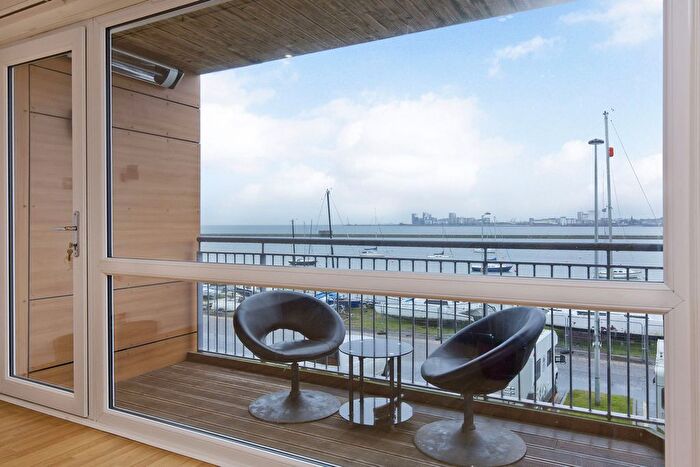 2 Bedroom Flat To Rent In Heron Place, Edinburgh, EH5