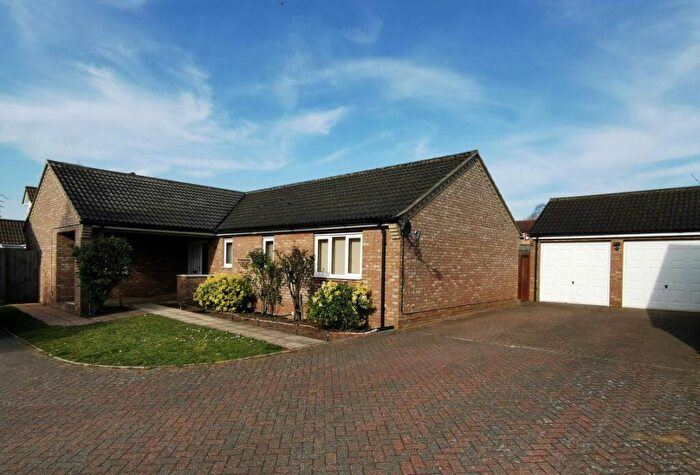4 Bedroom Bungalow To Rent In Bell Trees, Lakenheath, IP27