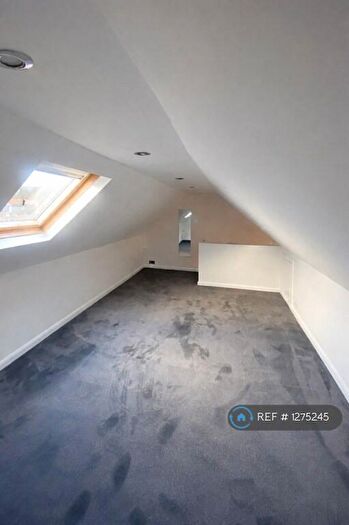 3 Bedroom Terraced House To Rent In Aylsham Lane, Romford, RM3