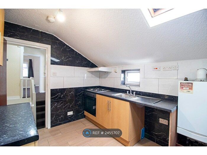 1 Bedroom Flat To Rent In Kings Road, London, E6