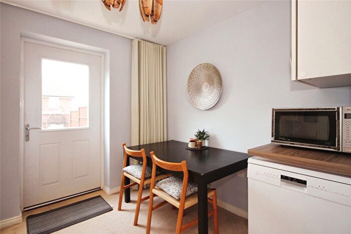 2 Bedroom Semi-Detached House For Sale In Amey Way, Warwick, CV34