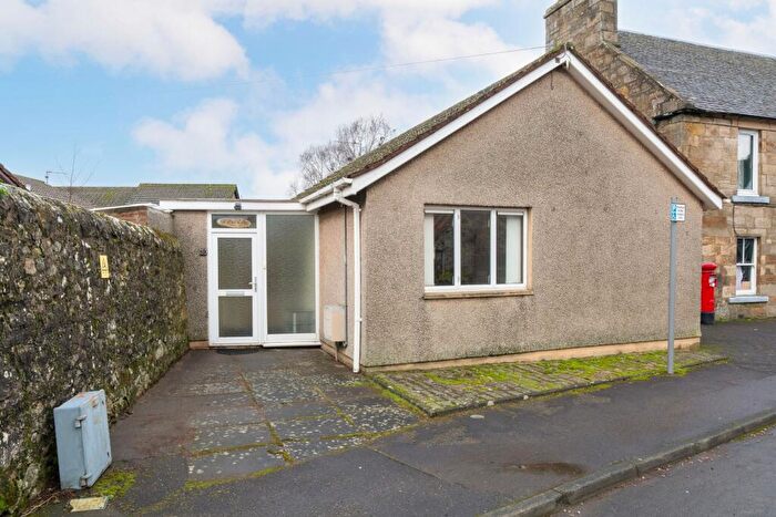 2 Bedroom Bungalow For Sale In Main Street, Kingskettle, KY15