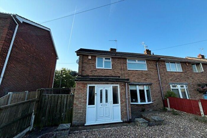 3 Bedroom Semi-Detached House To Rent In Laxton Drive, Mansfield, NG20