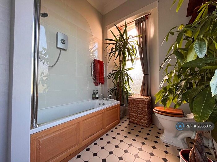 1 Bedroom Flat To Rent In Goodeve Road, Bristol, BS9