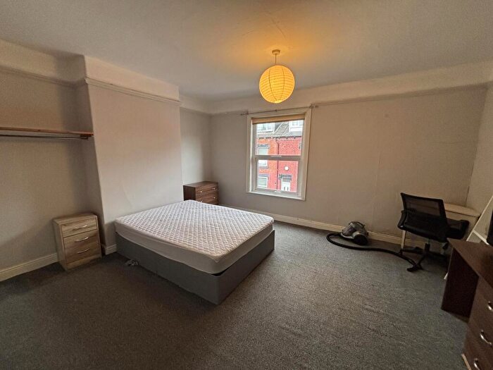 4 Bedroom House To Rent In Welton Mount, Leeds, LS6