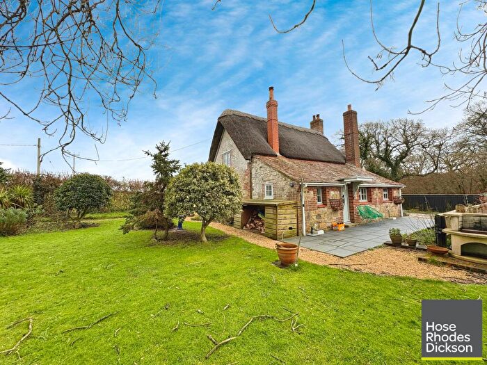 3 Bedroom Detached House To Rent In Five Houses Lane, Calbourne, PO30