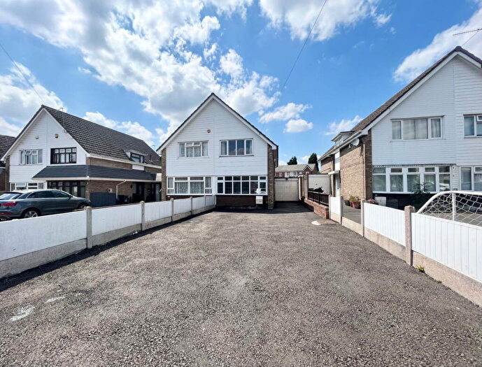 2 Bedroom Semi-Detached House For Sale In Swan Street, Pensnett, Brierley Hill, DY5