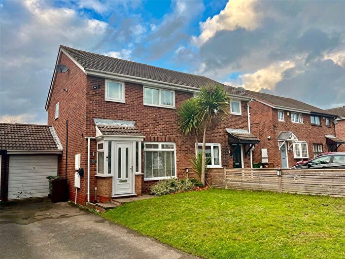 3 Bedroom Semi Detached House For Sale In Faircroft Road, Birmingham, West Midlands, B36