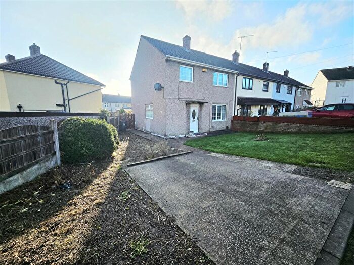 3 Bedroom Town House For Sale In Broome Avenue, Swinton, S64