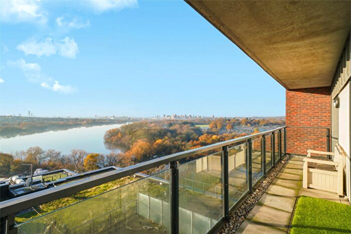 1 Bedroom Apartment For Sale In Shearwater Drive, London, NW9