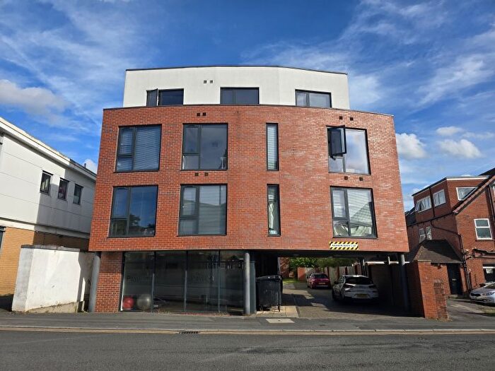 1 Bedroom Studio To Rent In The Pavilion, St Michaels Lane, Headingley, Leeds, LS6