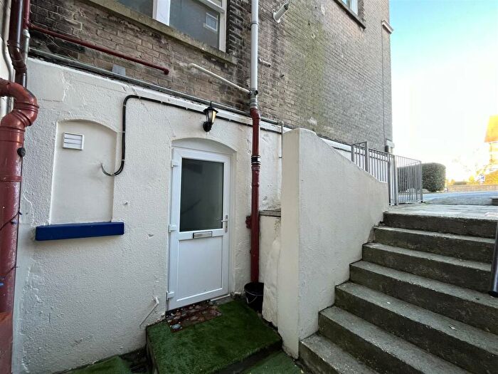 1 Bedroom Flat For Sale In Dorchester Apartments, - Westerhall Road, Weymouth, DT4