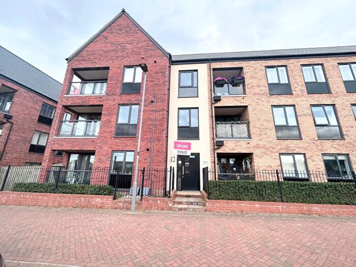 1 Bedroom Flat To Rent In Barrosa Way, Whitehouse, Milton Keynes, MK8