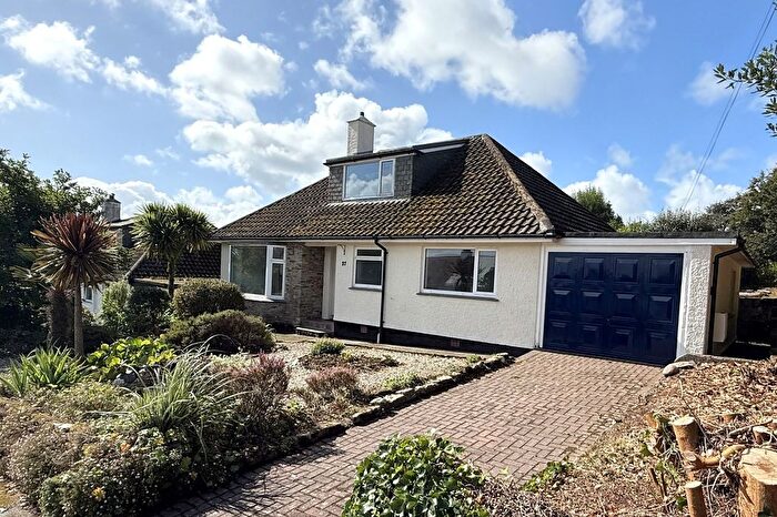 3 Bedroom Detached House For Sale In Grovehill Crescent, Falmouth, TR11