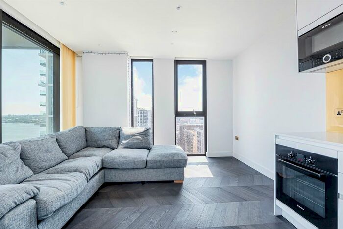 2 Bedroom Flat To Rent In The Waterman, Tidemill Square, Lower Riverside, Greenwich Peninsula, SE10