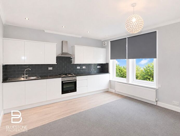 2 Bedroom Flat To Rent In Melbourne Road, Wallington, SM6