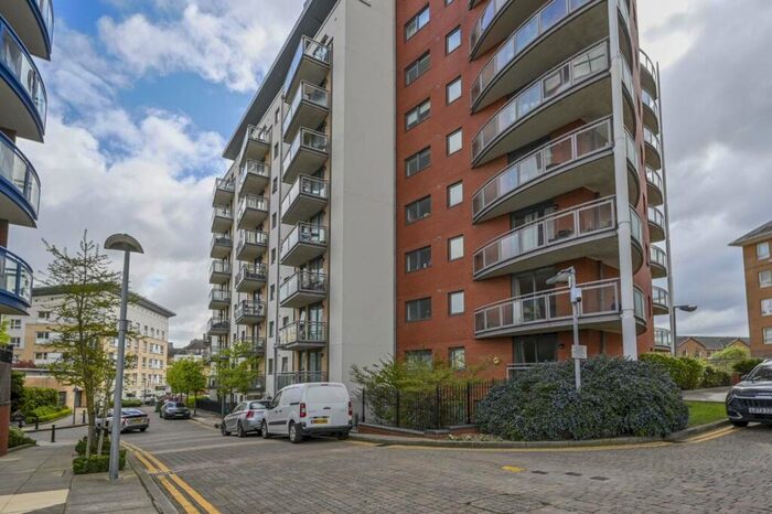 1 Bedroom Flat To Rent In Galaxy Building, , Isle Of Dogs, London, E14